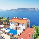 Sunset Hotel 3*