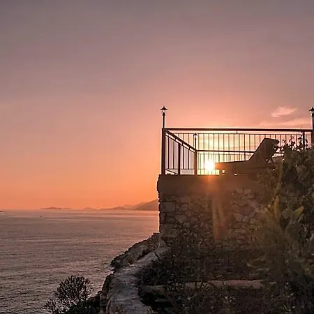 Hotel Sunset 3*